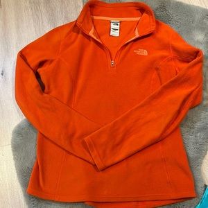 THE NORTH FACE FLEECE